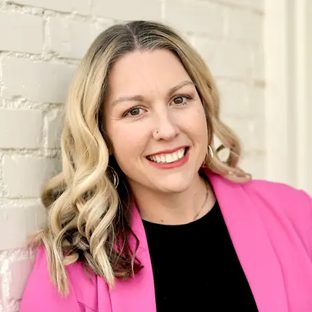 Christiane Odle, MBA-Mktg, RT(R)(M)