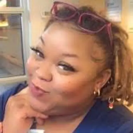Lakisha Perry, Customer Service Representative on Influential Women