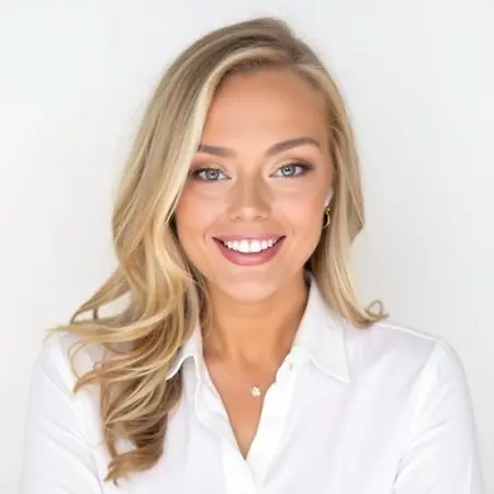 Juliana Beu, Director of Marketing & Strategic Partnerships on Influential Women