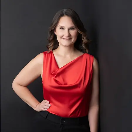 Hillary Bailey, PTA, CDP