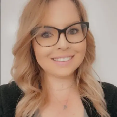 Olivia Callen, Internal audit analyst on Influential Women
