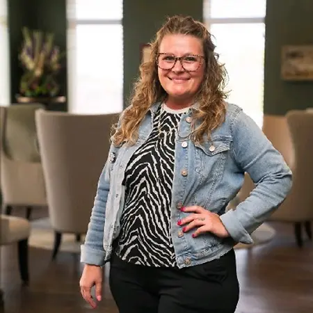 Marianne Dooly, Office manager on Influential Women