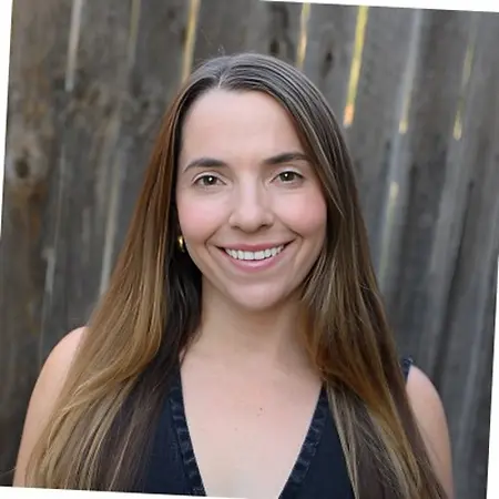 Catie Conroy, Healthcare Account Executive on Influential Women