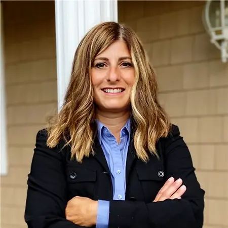 Lisa Chretien, Executive Assistant on Influential Women