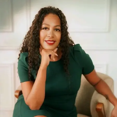 Shirley Baez, Co-Founder | Partner on Influential Women