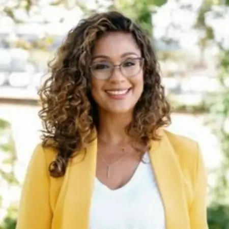 Vanessa De Jesus Guzman, Founder & CEO of Free to Be Mindful on Influential Women