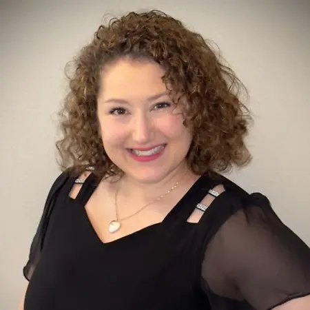 Chelsie Maltez, Founder/CEO on Influential Women