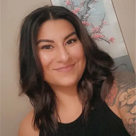 Alexandria Estrada, Associate Host Success Manager - Growth and Engagement on Influential Women
