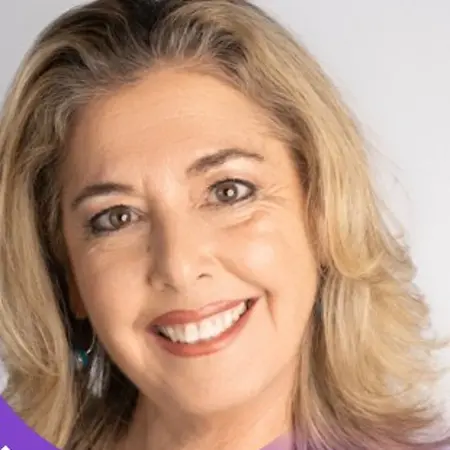 Denise Righetti, Founder/C.F.O. (Chief Foodie Officer), CWO (Chief Wine-O) on Influential Women