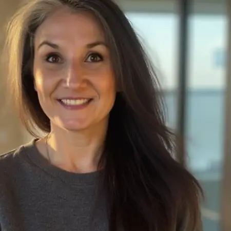 CHRYSTAL JUMONVILLE, Commercial Insurance Producer on Influential Women