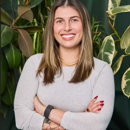Natalie Davila, Remote  National Account Manager, Small Format on Influential Women