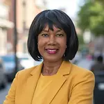 Linda Stephens-Jones, MSW, PCC, Senior Executive & Leader Coach | Author & Speaker on Influential Women