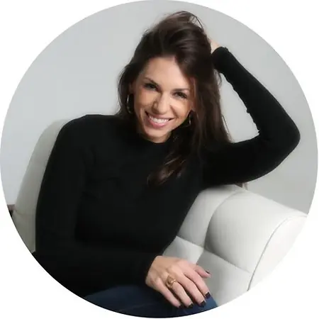 Lauren Lee  Creative, Publicist  Founder on Influential Women