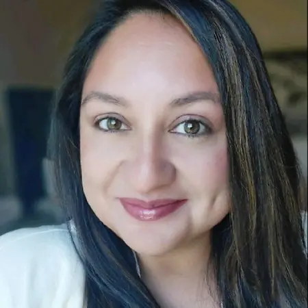 Nidia De La Cerda, Assistant Principal on Influential Women