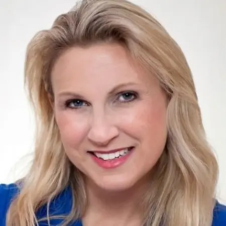 Leslie Schumann, Performance Resource Manager on Influential Women