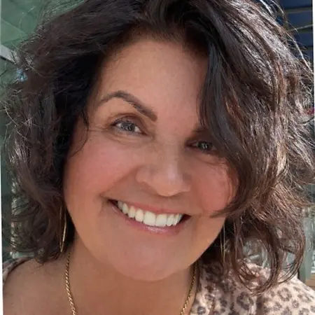 Diana Kayla Hochberg, Author on Influential Women