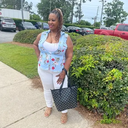 Angela Kirks, Secretary/Hall Monitor on Influential Women