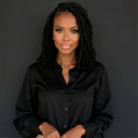 Kyra Jones, Patient logistics specialist on Influential Women