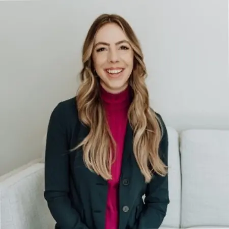 Janelle Holte, Revenue Manager on Influential Women