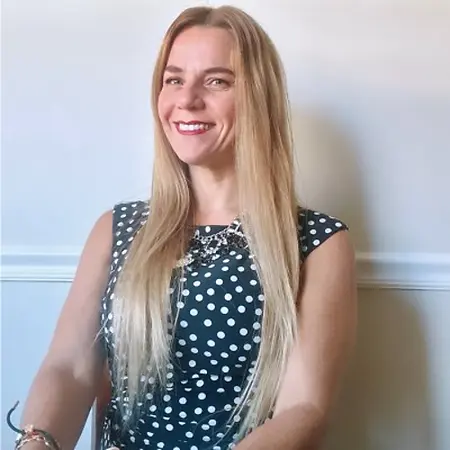 Angela Trillo, CEBI Certified Relationship Manager Assistant Vice President on Influential Women
