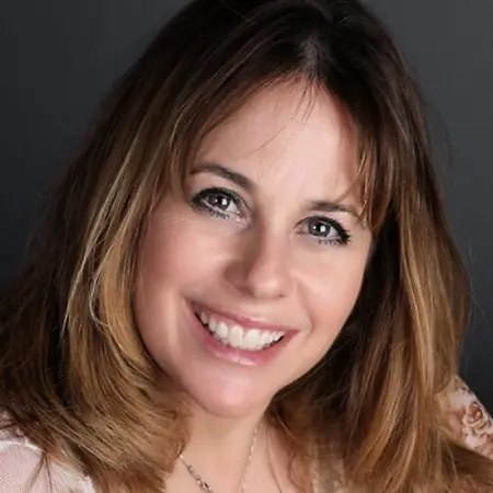 Stephanie Stamos, Photographer and Digital Photo Editor on Influential Women