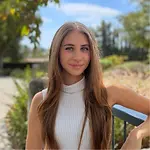 Kahley Jaeke-Berry, Expanding Access to Integrative Mental Health Care on Influential Women