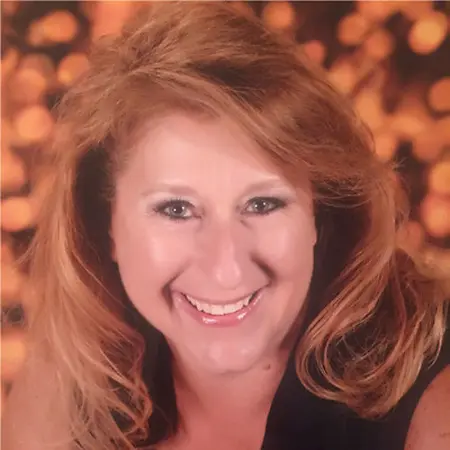 Sonya Della Ragione, Commercial Lines Account Manager on Influential Women