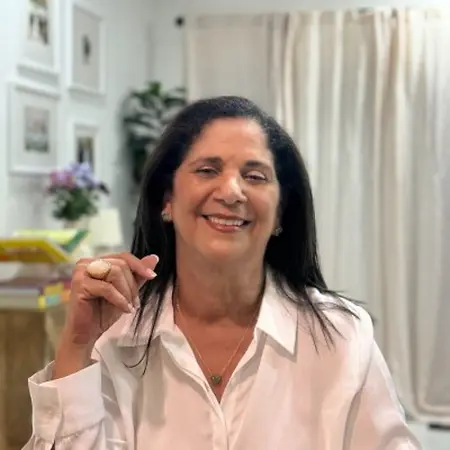 Cristina Costa, Licensed Insurance Agent on Influential Women