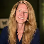 Lindsey J. Frank, Transformational Guide | Author | Founder on Influential Women