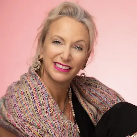 Brooke Deratany Goldfarb