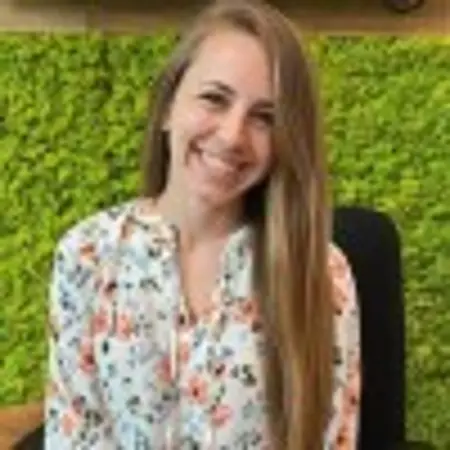 Lizzy French, Senior Inside Sales Representative on Influential Women