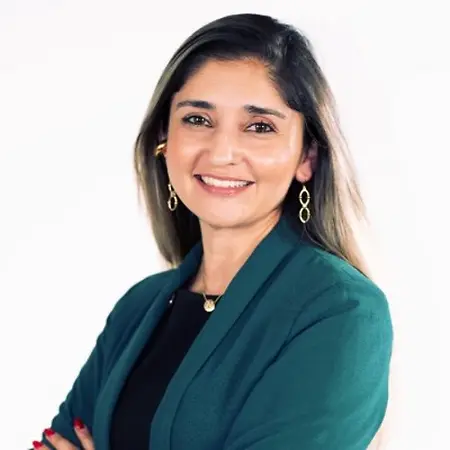 Natalia Gomez, Large Projects Manager Data Centers Healthcare and Commercial Segments East Market Organization on Influential Women