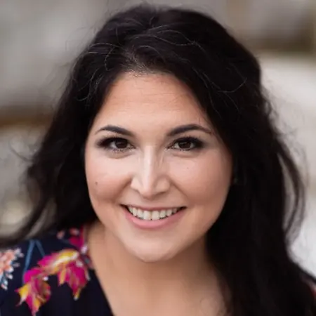 Jenna Guzman, Senior Manager, Internal Communications on Influential Women