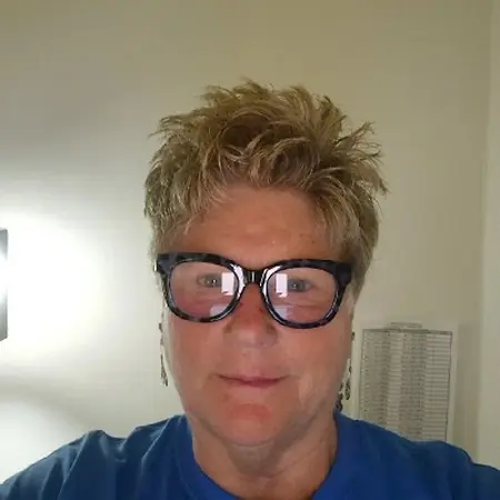 Tyna Baugess, Counselor on Influential Women