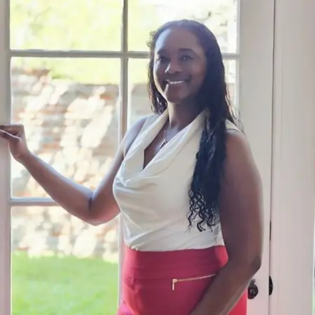 Latoya Paul, PhD, MBA, Academic Scientist/Author/Life Coach/Entrepreneur on Influential Women
