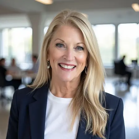Marcy Ewing, Accomplished leader in enterprise print solutions and technology driving impactful business outcomes on Influential Women