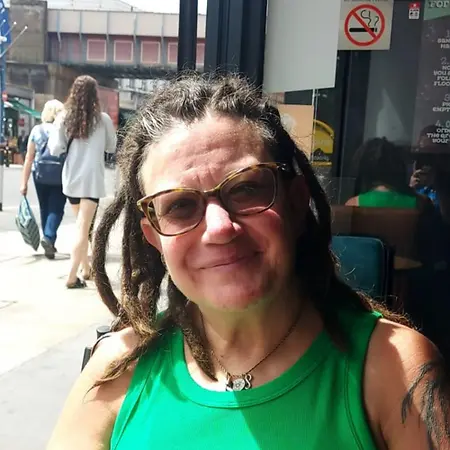 Zuri (Cindy) Ferraresi