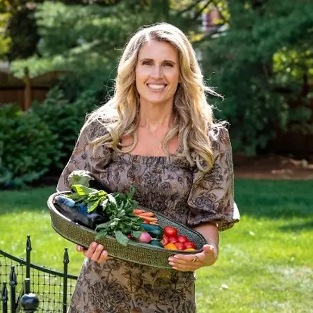 Mary Abitanto, Author/Food & Entertaining Expert/Entrepreneur on Influential Women