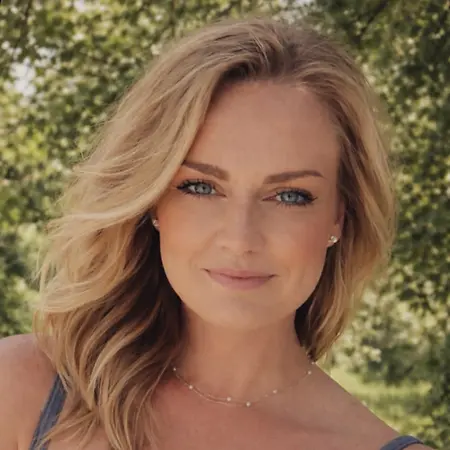 Alexa Lahren, Emergency Department & IMCU Manager on Influential Women