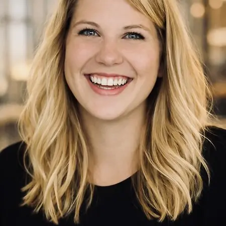 Tracy Puerta, Consultant on Influential Women