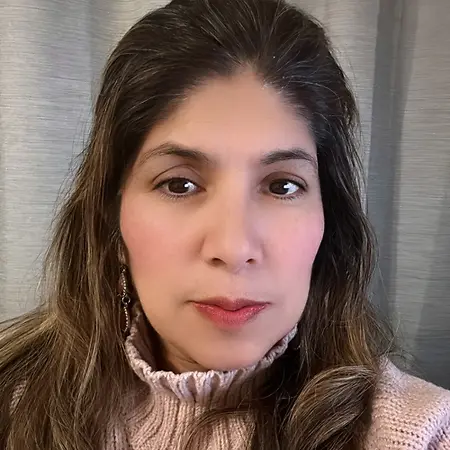 Roxana Roney, AFC, MBA