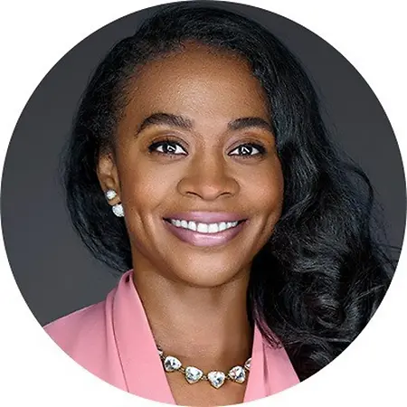 Arianna Summers, Strategic Communications Manager/Social Media on Influential Women