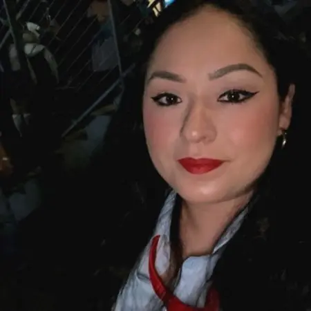 Leslie Rutiaga, Customer advocate on Influential Women