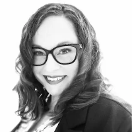 Julia Brummer, Sr. Manager, Customer Success & Enablement on Influential Women