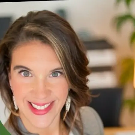 MELISSA YAKIMOWSKY, Brand Ambassador on Influential Women