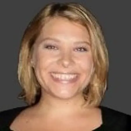 Amanda Leipold, Associate Senior Counsel on Influential Women