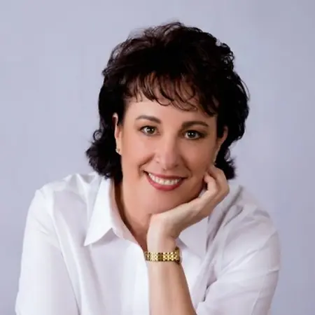 Judy Maki, Executive Business Assistant to AWS Gen AI Leader on Influential Women