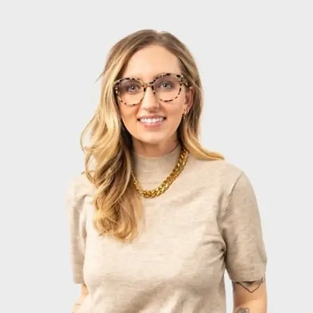 Alexis Smullen, Senior Account Manager on Influential Women