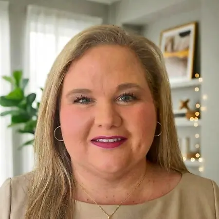 Lisa Brewer, MSN, RN, Sr Program Editor on Influential Women