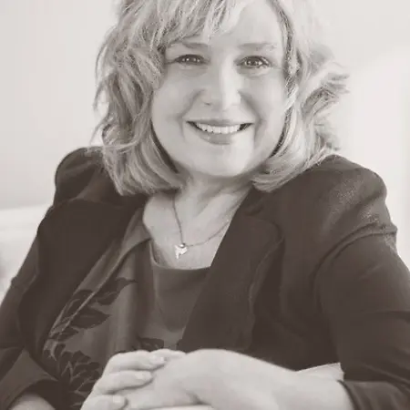 Kimberly LaPlante, Connection Coordinator on Influential Women